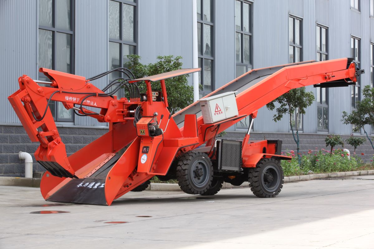 永力通扒渣機(jī)，適應(yīng)1.8米以上各種巷道斷面